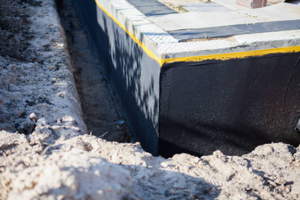 Professional Crawl Space Encapsulation technician working in Toledo, OR